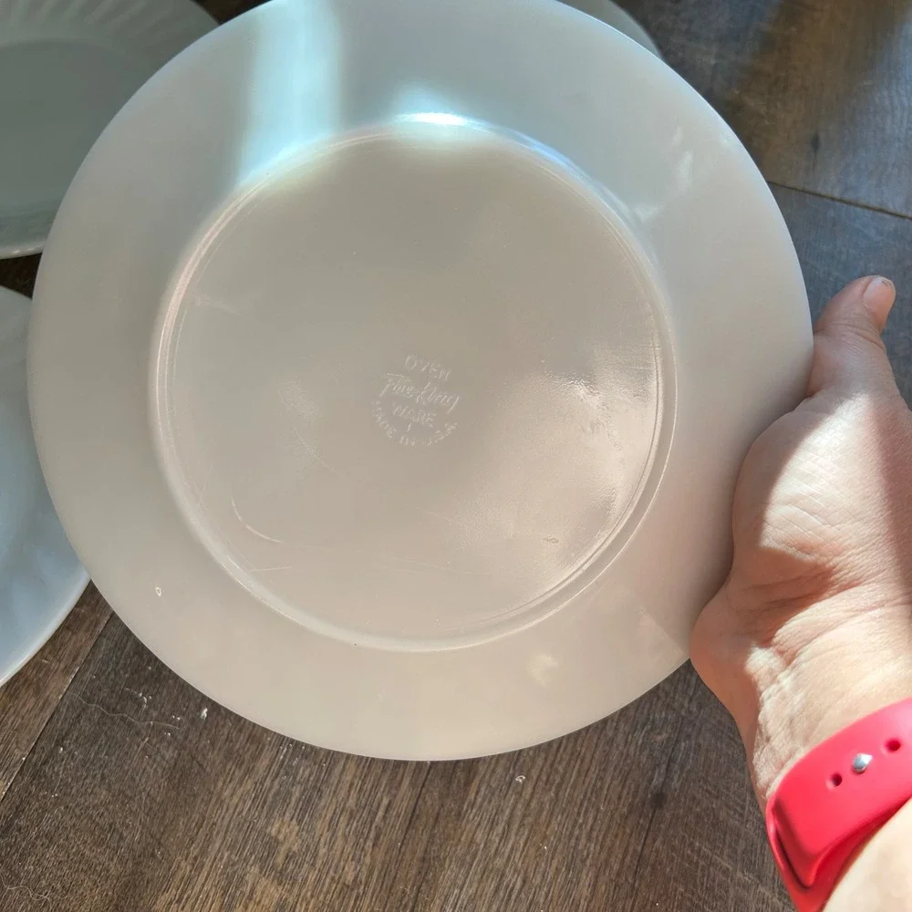 Vintage Fire-King Ivory Swirl Milk Glass 9 Inch Dinner Plates Set of 4 USA MCM